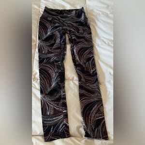 K-Deer Neutral Pattern Leggings size SM